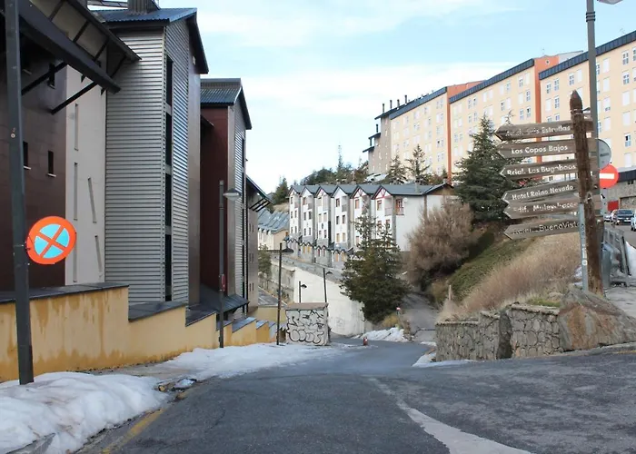 Апартаменти Monte Oiz 2 Y Parking