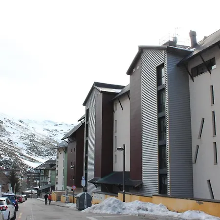 Monte Oiz 2 Y Parking 塞拉内华达