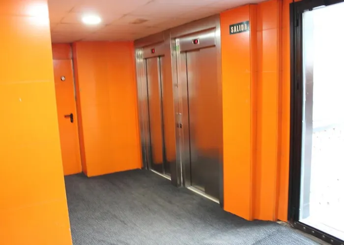 Monte Oiz 2 Y Parking 塞拉内华达