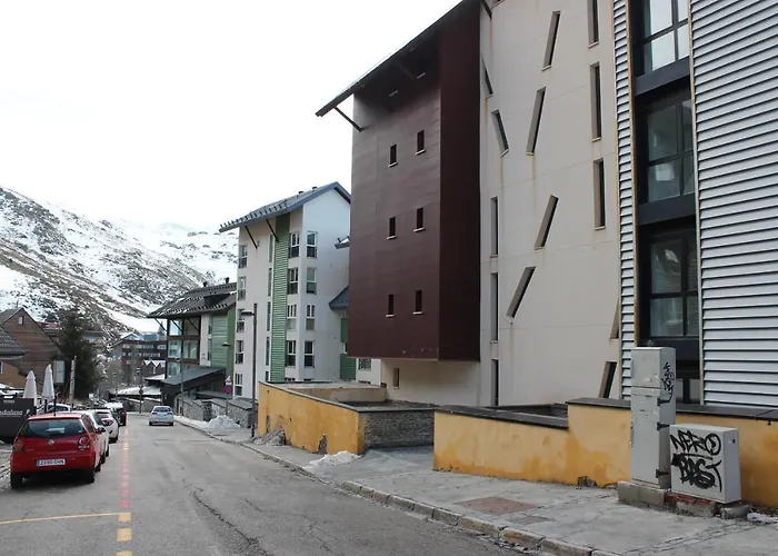 Monte Oiz 2 Y Parking 塞拉内华达